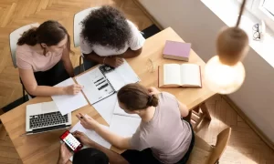 Grupos de estudos da Unicesumar